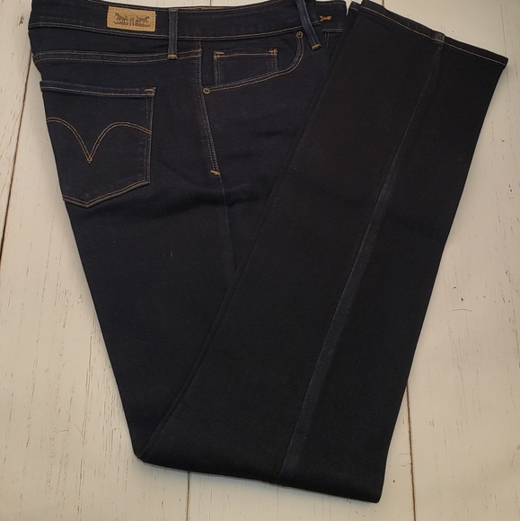Levi's Mid Rise Skinny (12M) - Picture 3 of 11